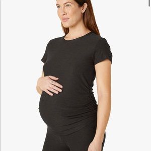Beyond Yoga | Featherweight One & Only Maternity Tee